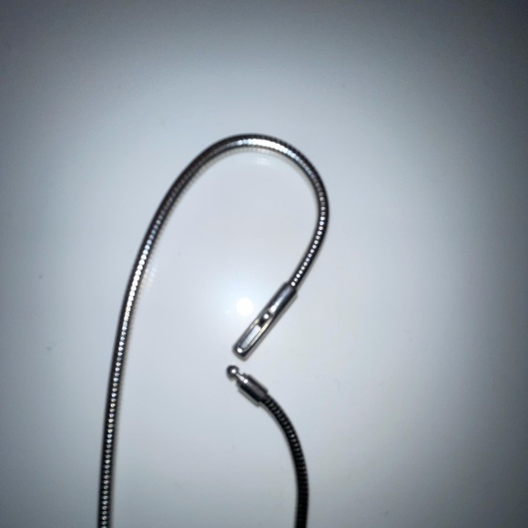 Michael Kors Crystal Silver-Tone Horn Pendant Necklace - Picture 5 of 7